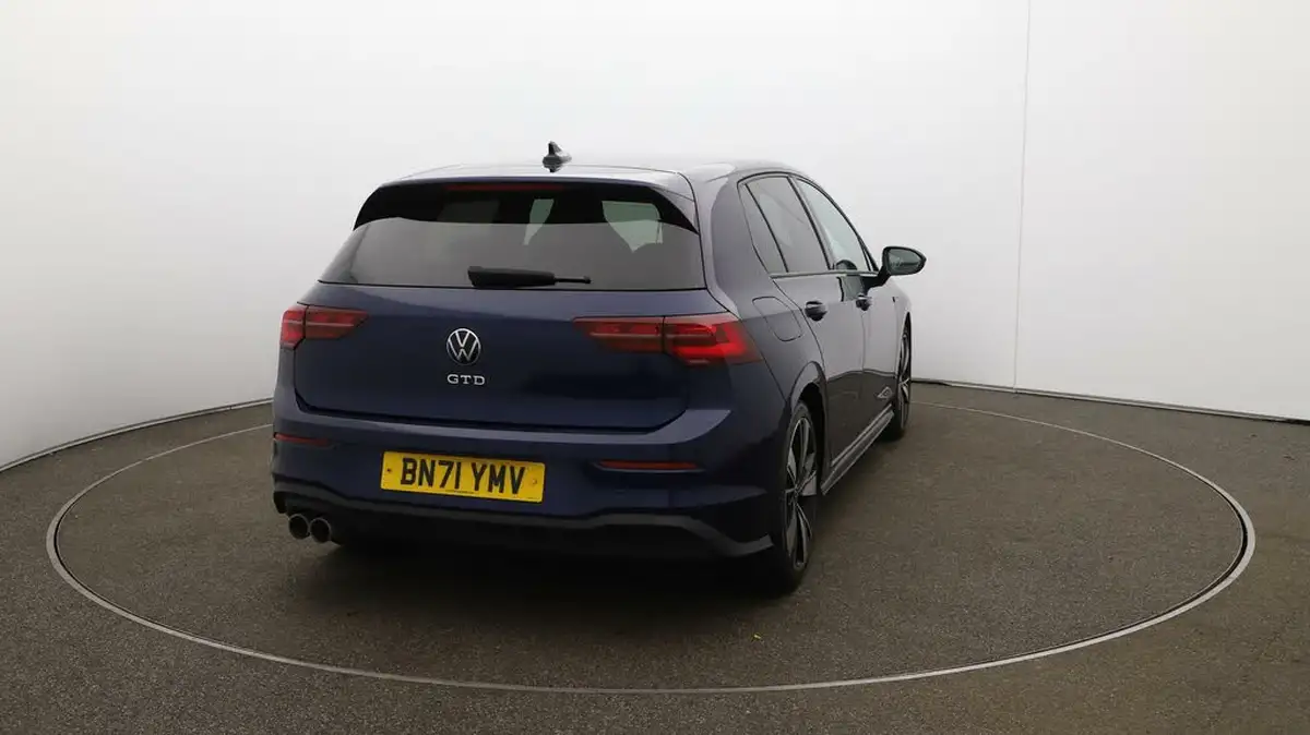 2022-volkswagen-golf-20tdi-gtd-big-48