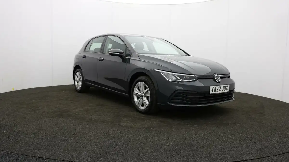 2022-volkswagen-golf-20tdi-life-hatchback-big-39