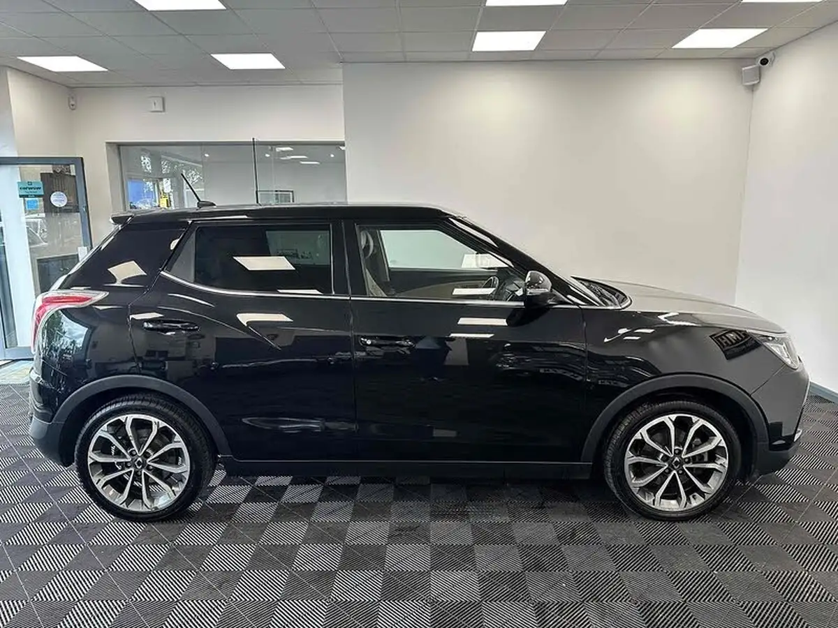 2019-kgm-ssangyong-tivoli-16-ultimate-big-7
