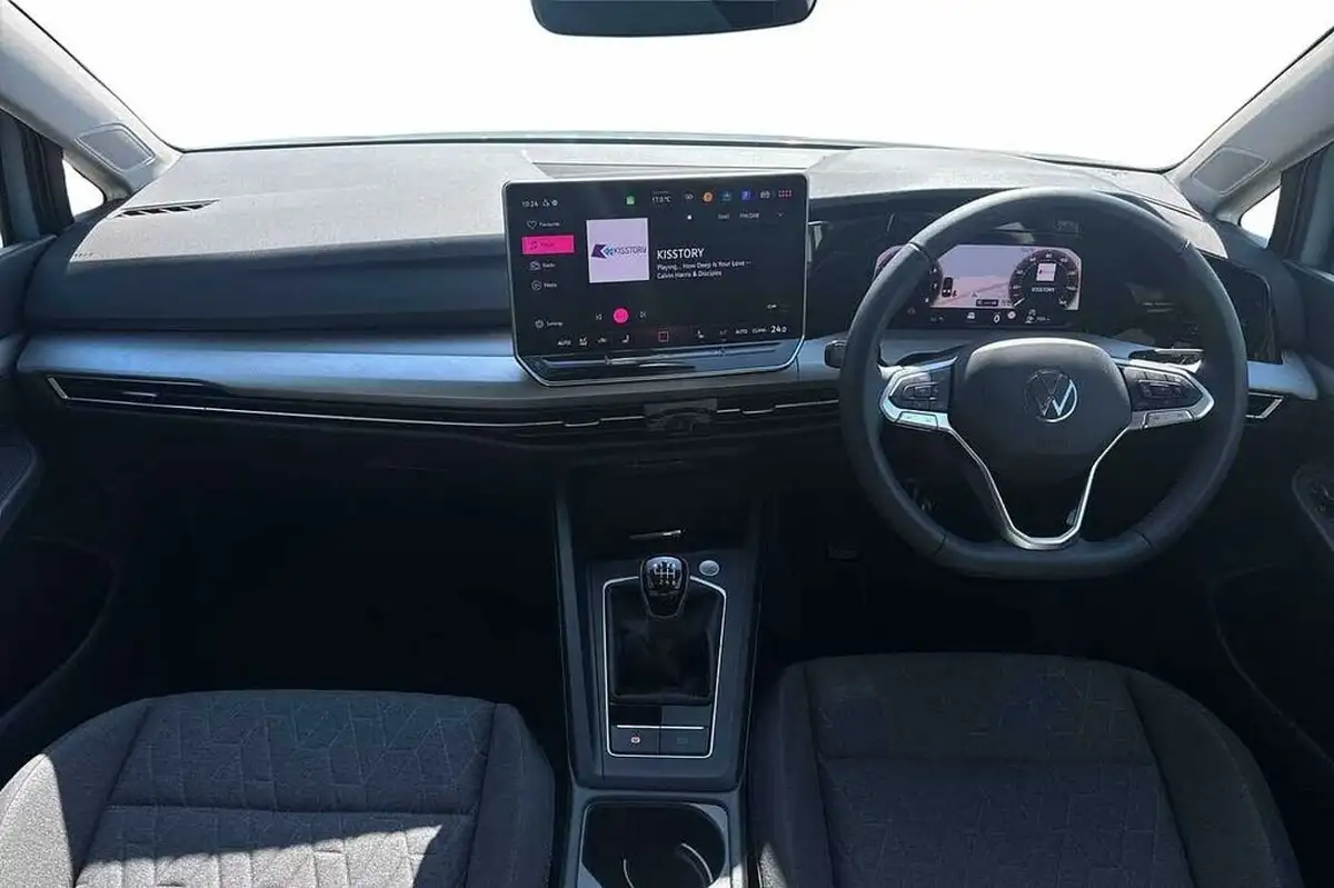 2025-volkswagen-golf-15-tsi-match-150ps-big-9