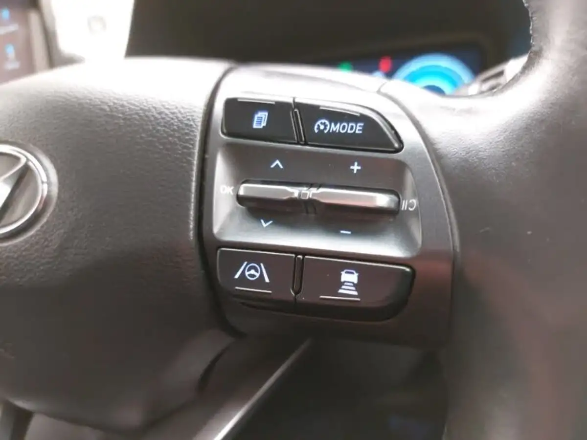 2021-hyundai-kona-e-premium-204ps-64kwh-7kw-obc-big-15