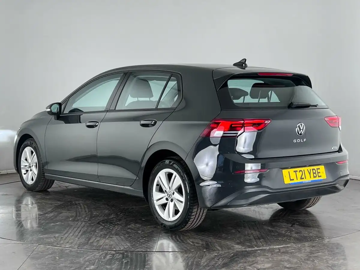 2021-volkswagen-golf-15-etsi-life-150ps-hatchback-big-4