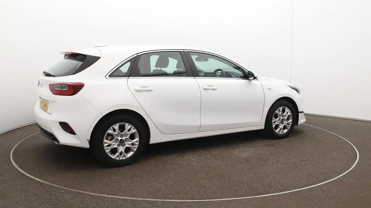 2021-kia-ceed-10-t-gdi-2-hatchback-big-49