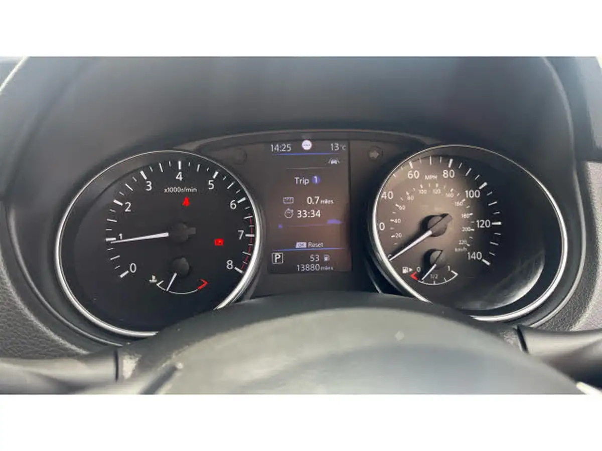 2019-nissan-qashqai-13-dig-t-acenta-premium-160ps-dct-big-26