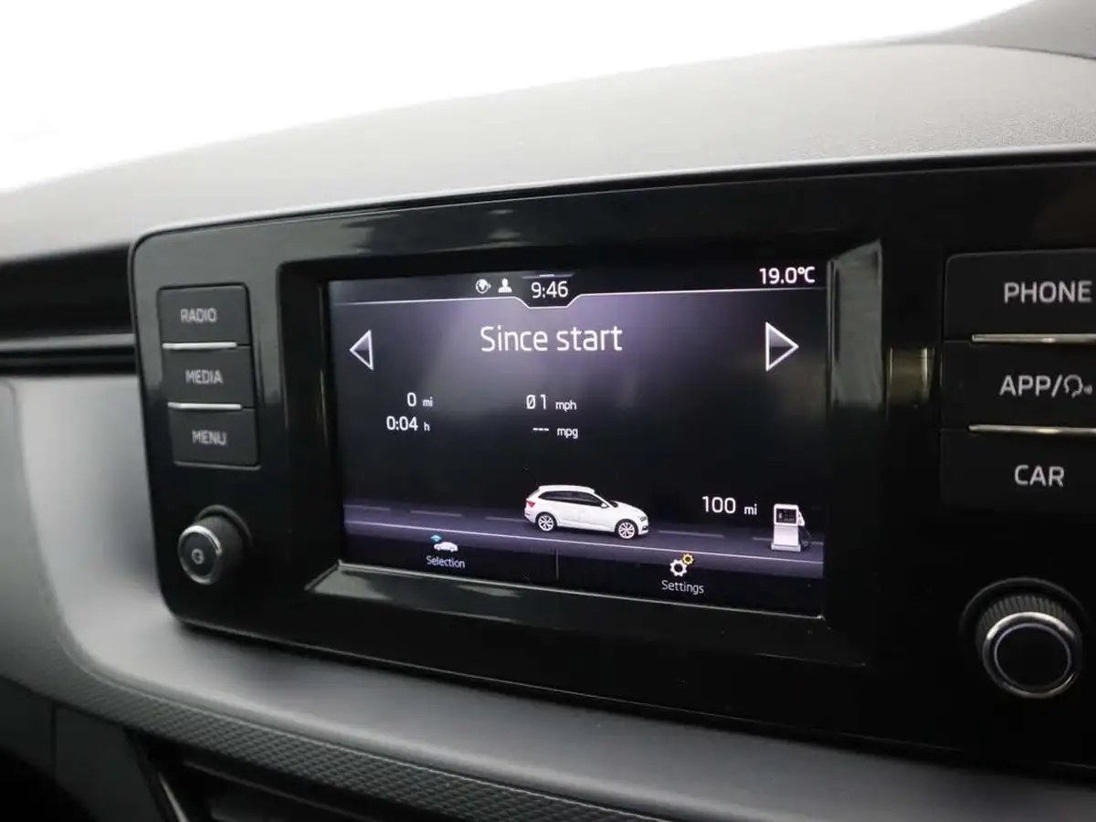 2023-skoda-scala-10-tsi-s-big-24