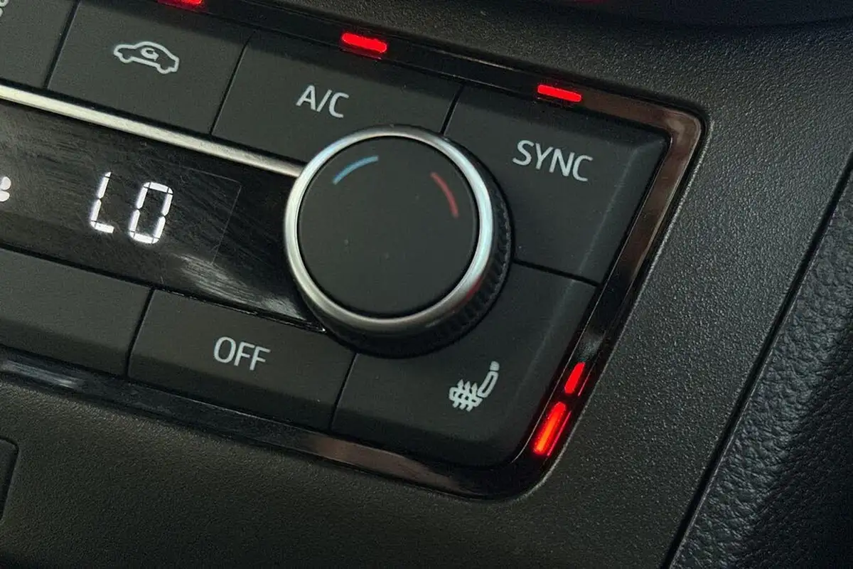 2022-seat-arona-10-tsi-xperience-lux-dsg-big-16