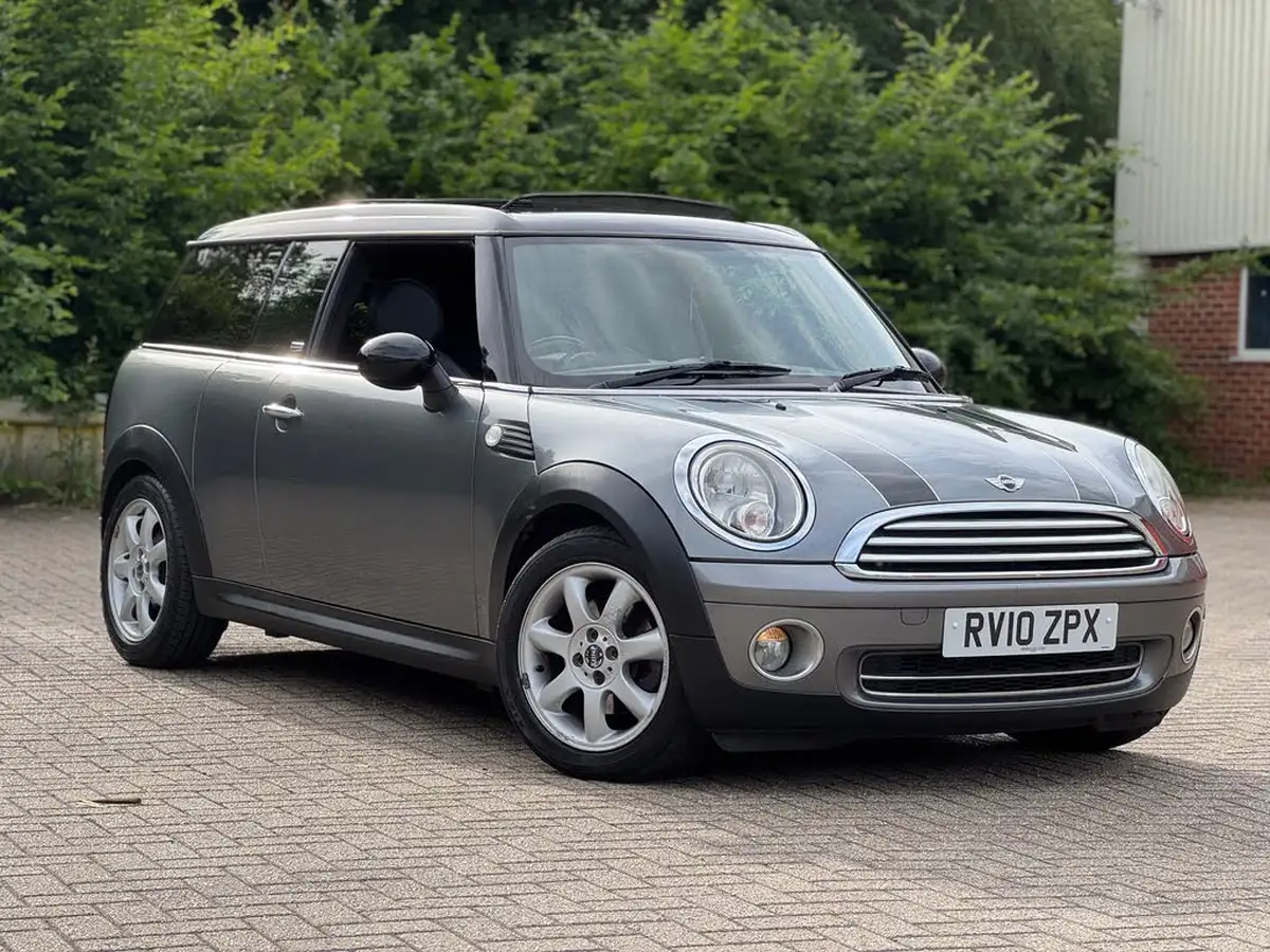 2010-mini-clubman-16-cooper-graphite-big-0