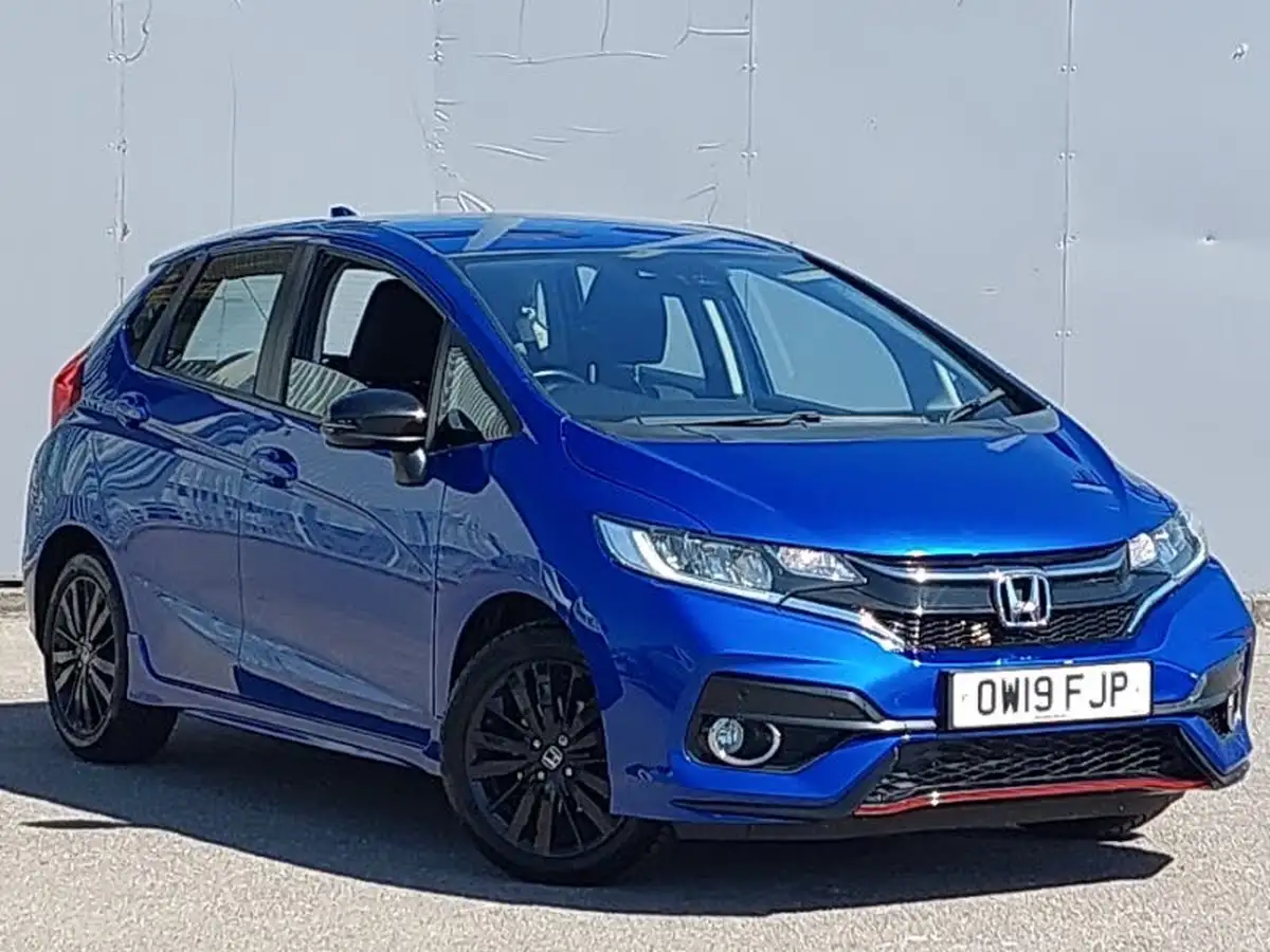 2019-honda-jazz-15-i-vtec-sport-big-0