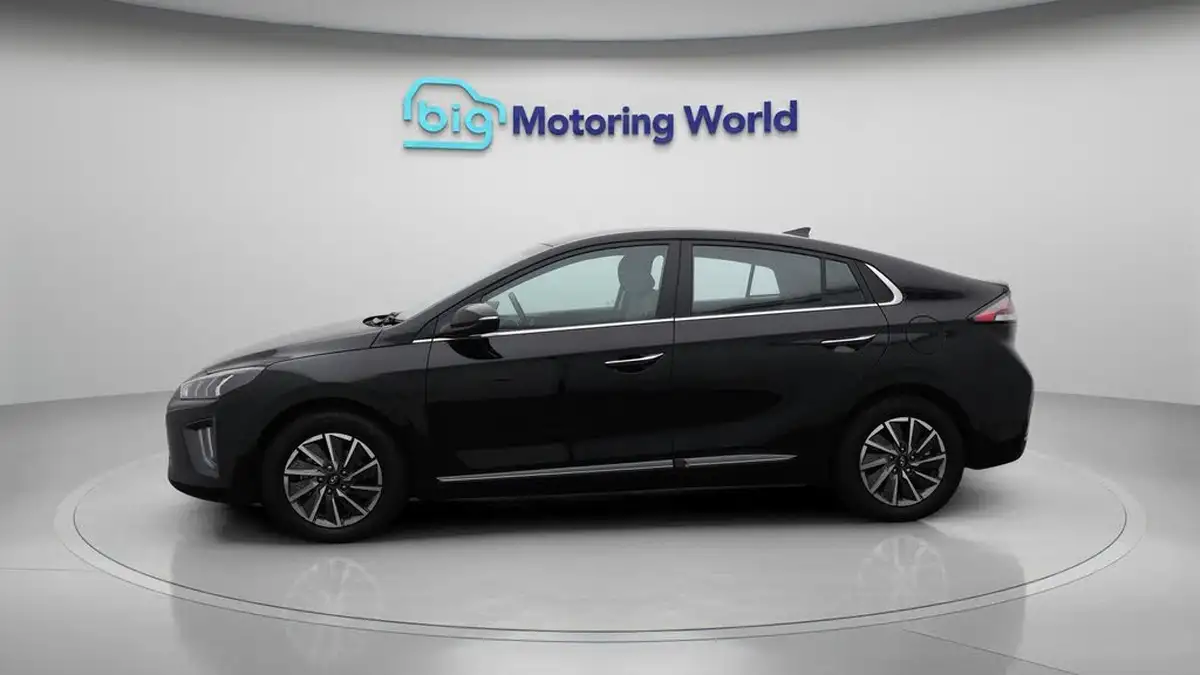 2022-hyundai-ioniq-e-premium-electric-big-4