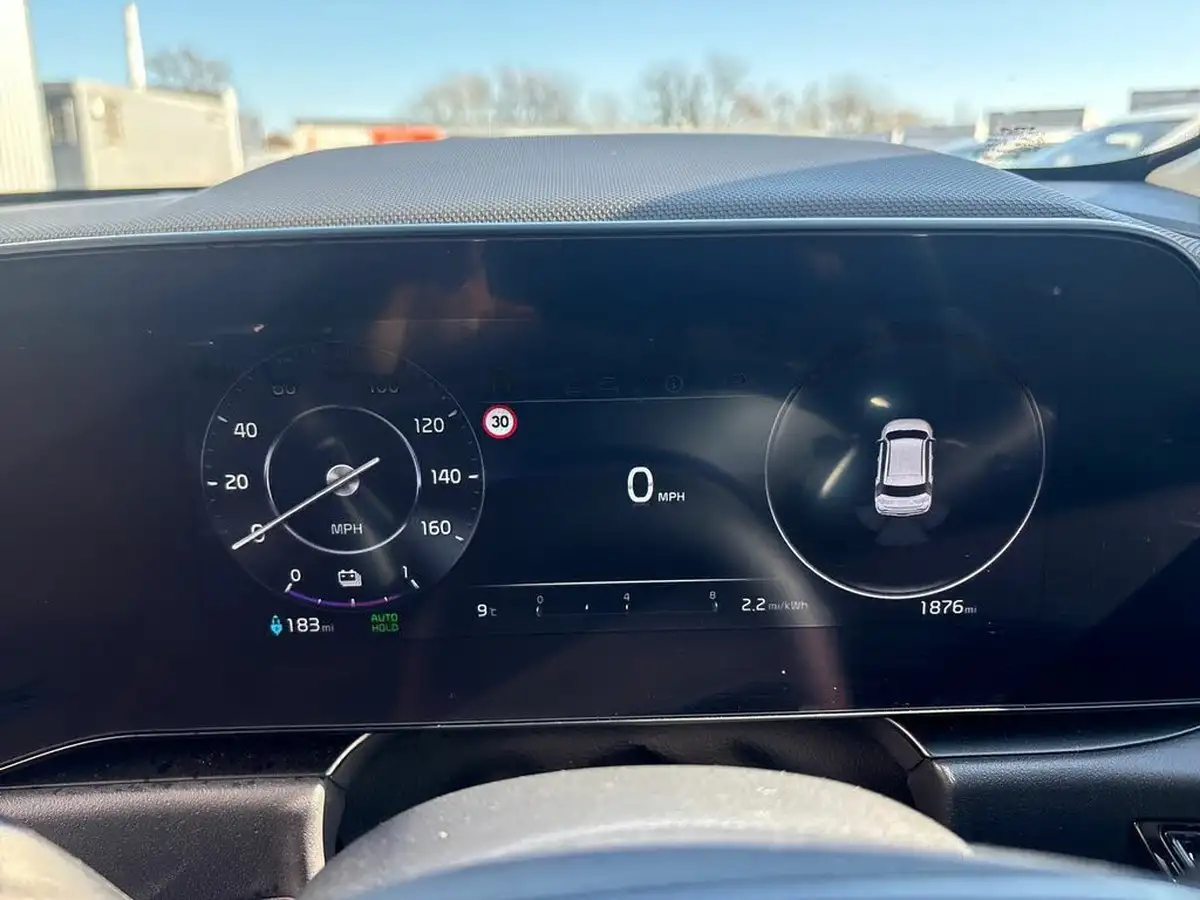 2024-kia-niro-ev-e-2-big-15