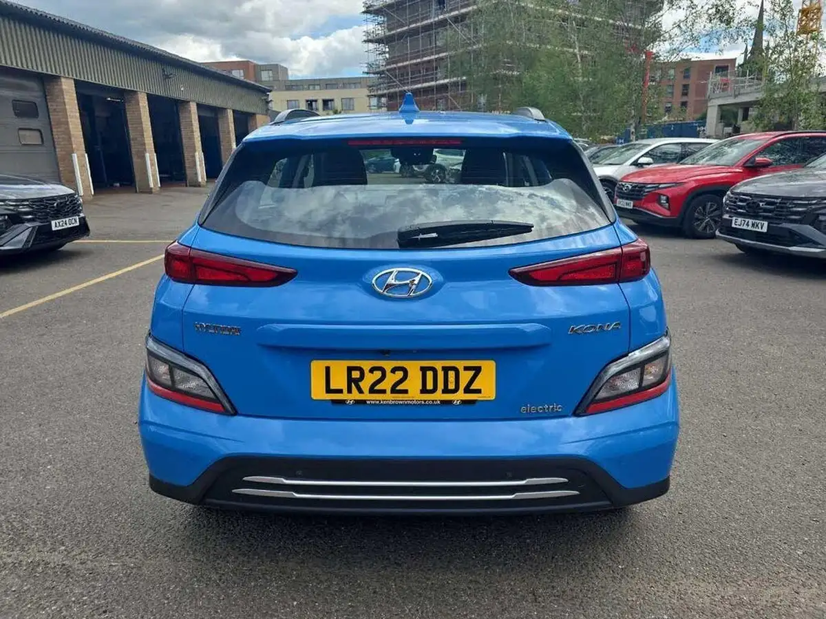 2022-hyundai-kona-e-se-connect-big-10