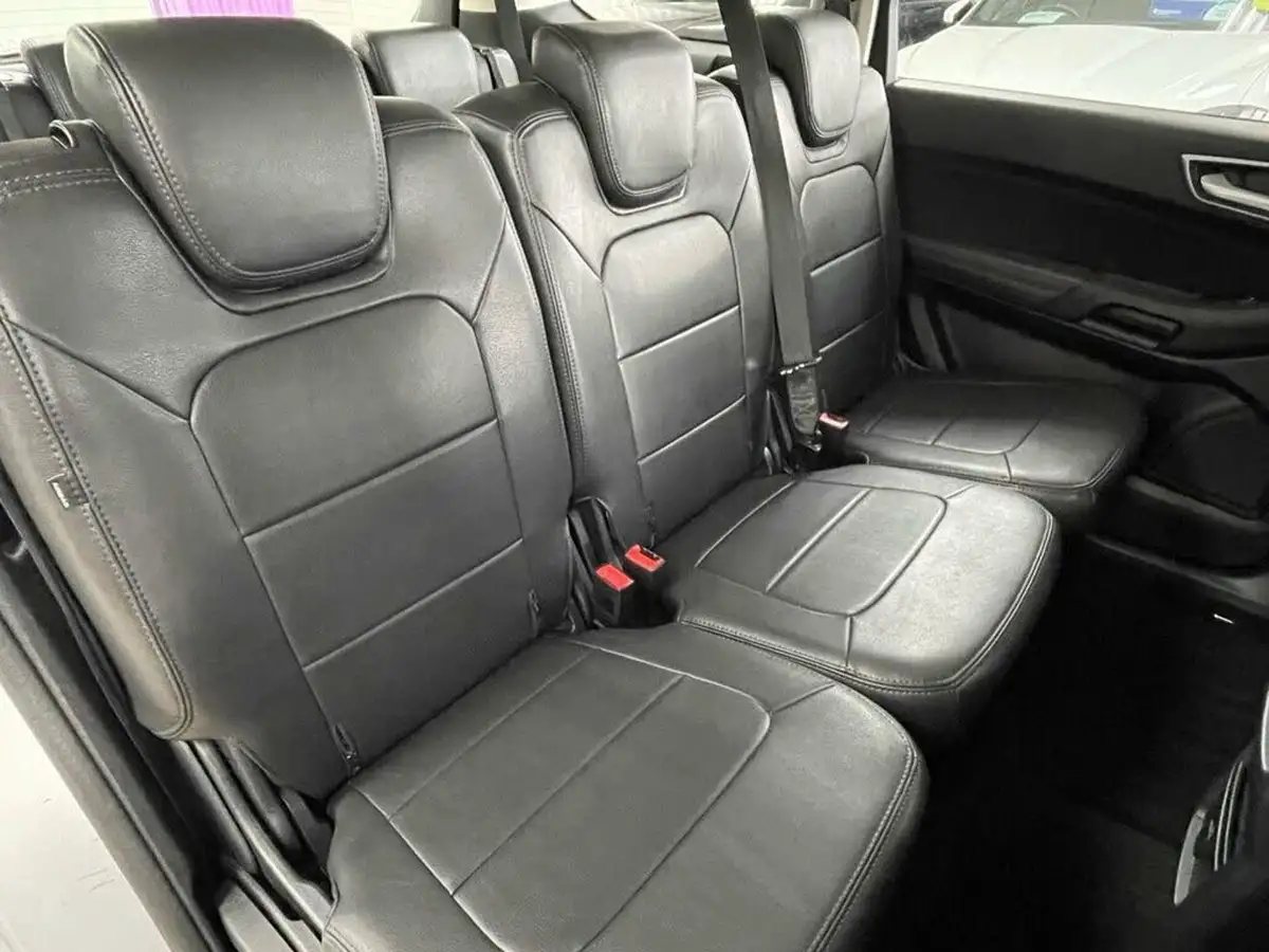 2021-ford-galaxy-20-zetec-big-21