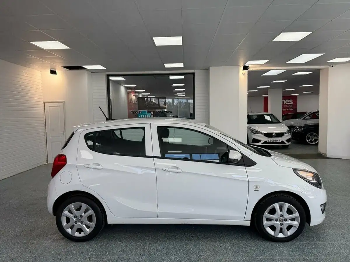 2018-vauxhall-viva-big-1
