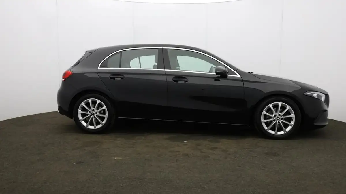 2018-mercedes-benz-a-class-15d-a180d-sport-116ps-ss-hatchback-5d-7g-dct-big-44