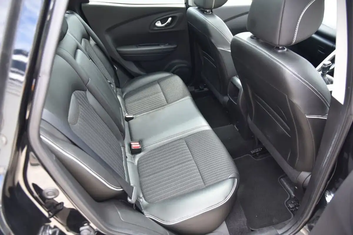 2016-renault-kadjar-16dci-signature-nav-4x4-big-21