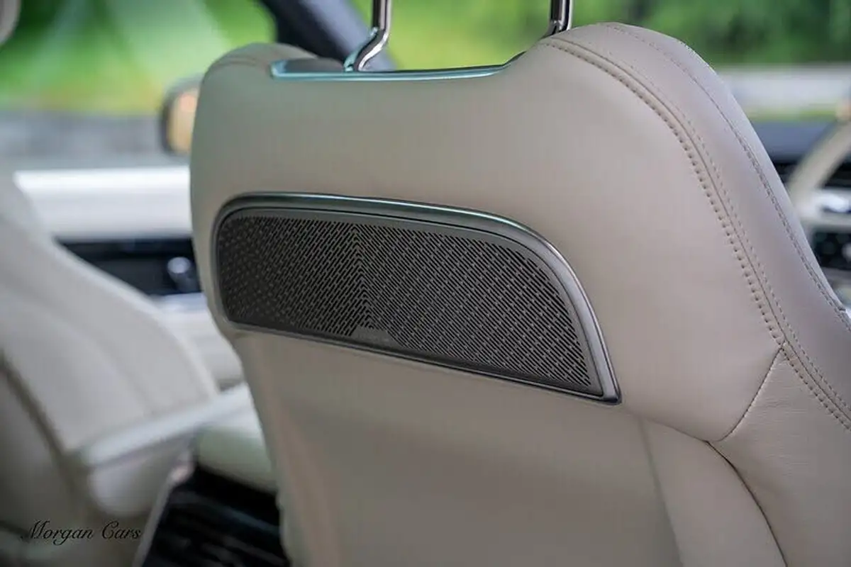 2022-land-rover-range-rover-30-p400-autobiography-big-37