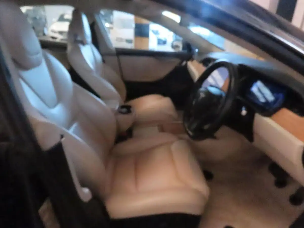 2019-tesla-model-s-e-100d-big-8