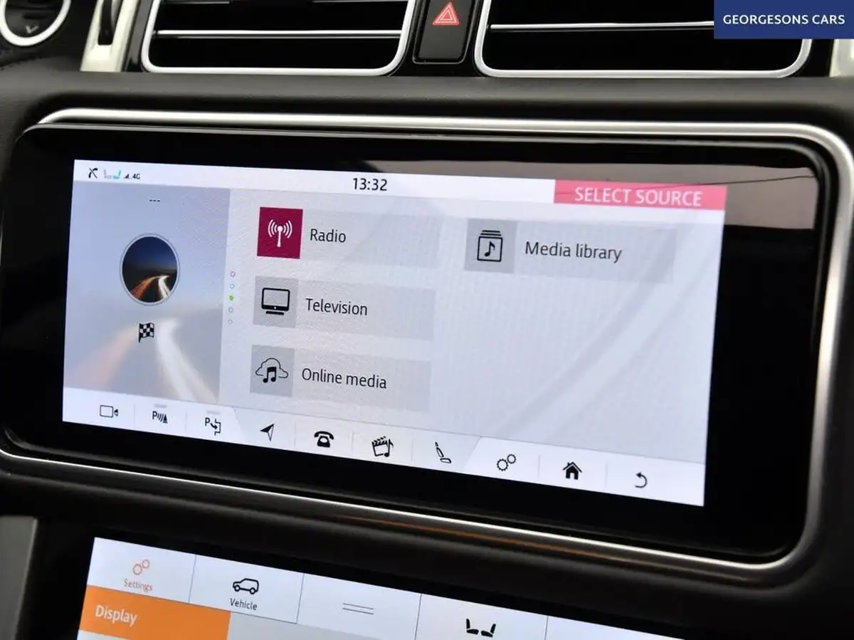 2019-land-rover-range-rover-30-sd-v6-autobiography-big-50