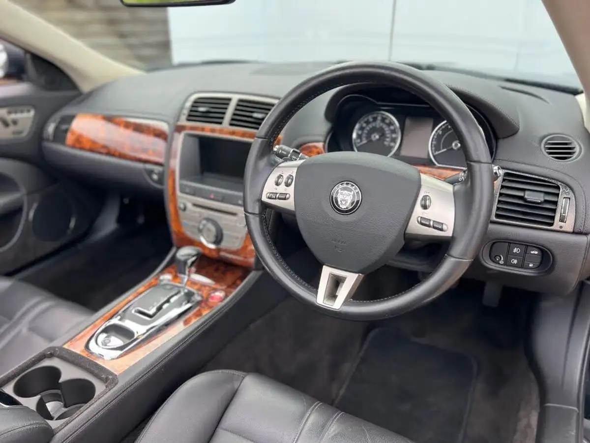 2008-jaguar-xk-42-convertible-big-15