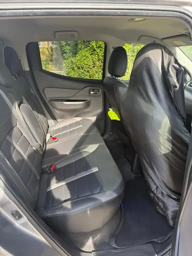2019-mitsubishi-l200-24di-d-barbarian-eu6b-auto-big-1