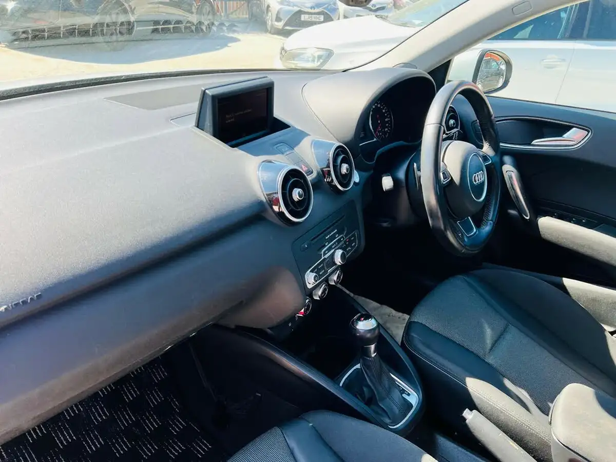 2013-audi-a1-14-122ps-sportback-5d-1390cc-s-tronic-big-22