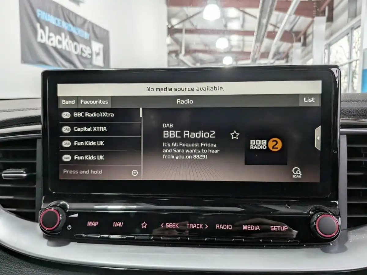 2020-kia-xceed-16-gdi-first-edition-big-15