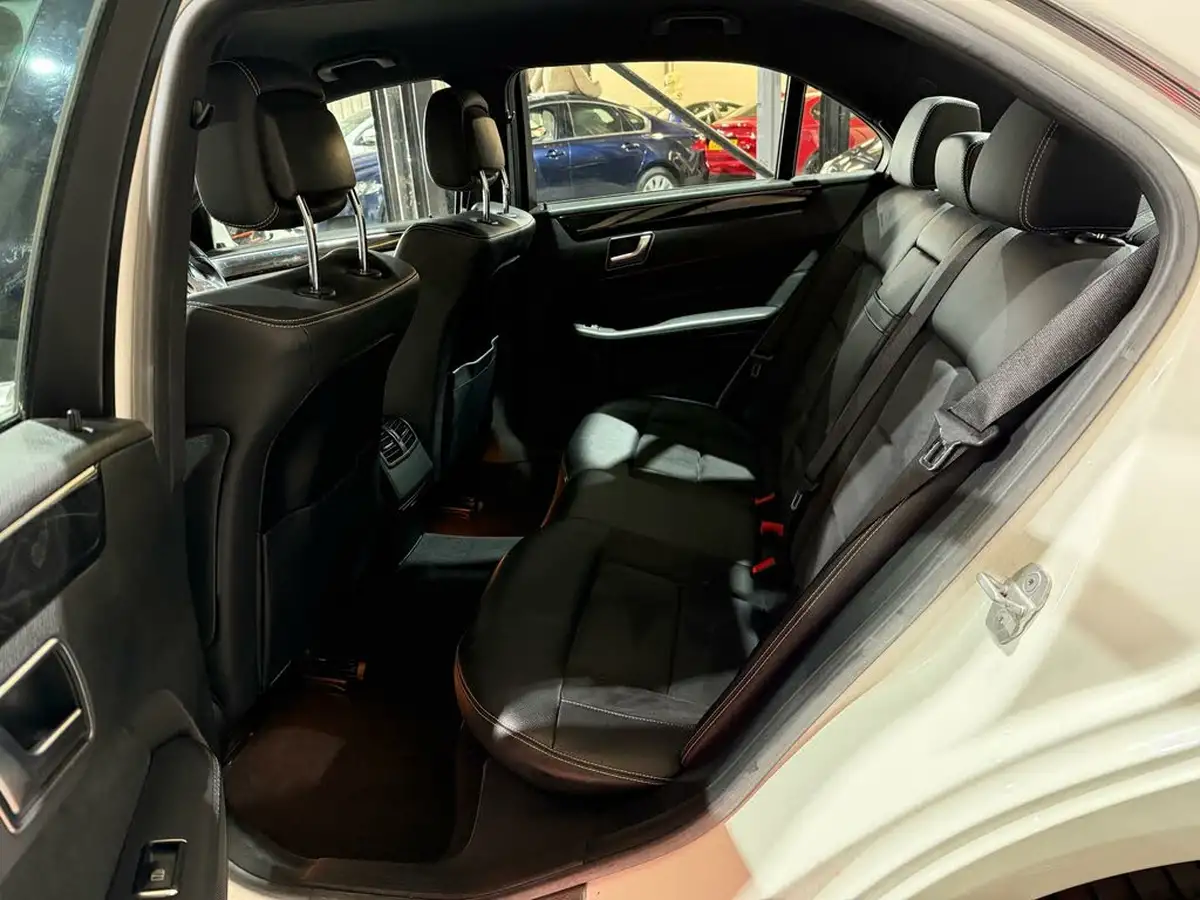 2014-mercedes-benz-e-class-21td-e250-cdi-amg-sport-21cdi-saloon-4d-big-21