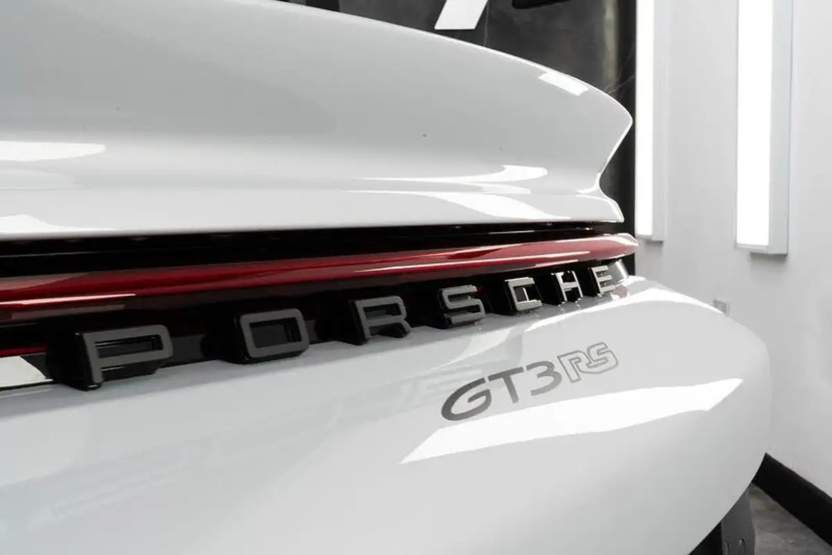 2024-porsche-911-40-gt3-rs-big-45