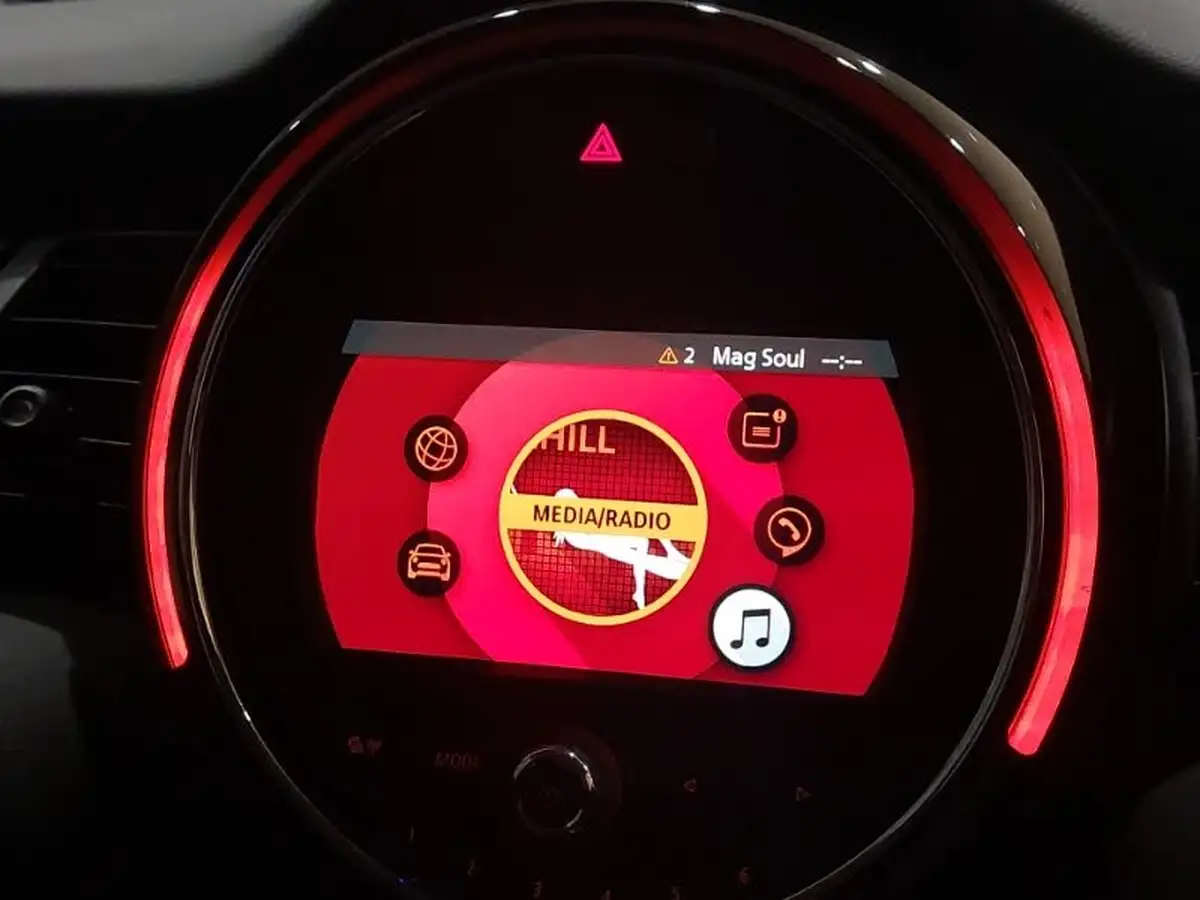 2019-mini-cooper-15-cooper-classic-hatchback-3d-big-12