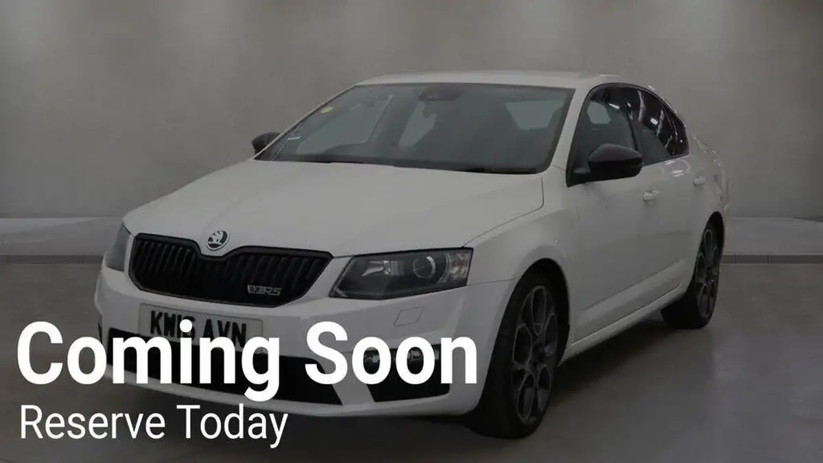 2016-skoda-octavia-20tdi-vrs-hatchback-big-3