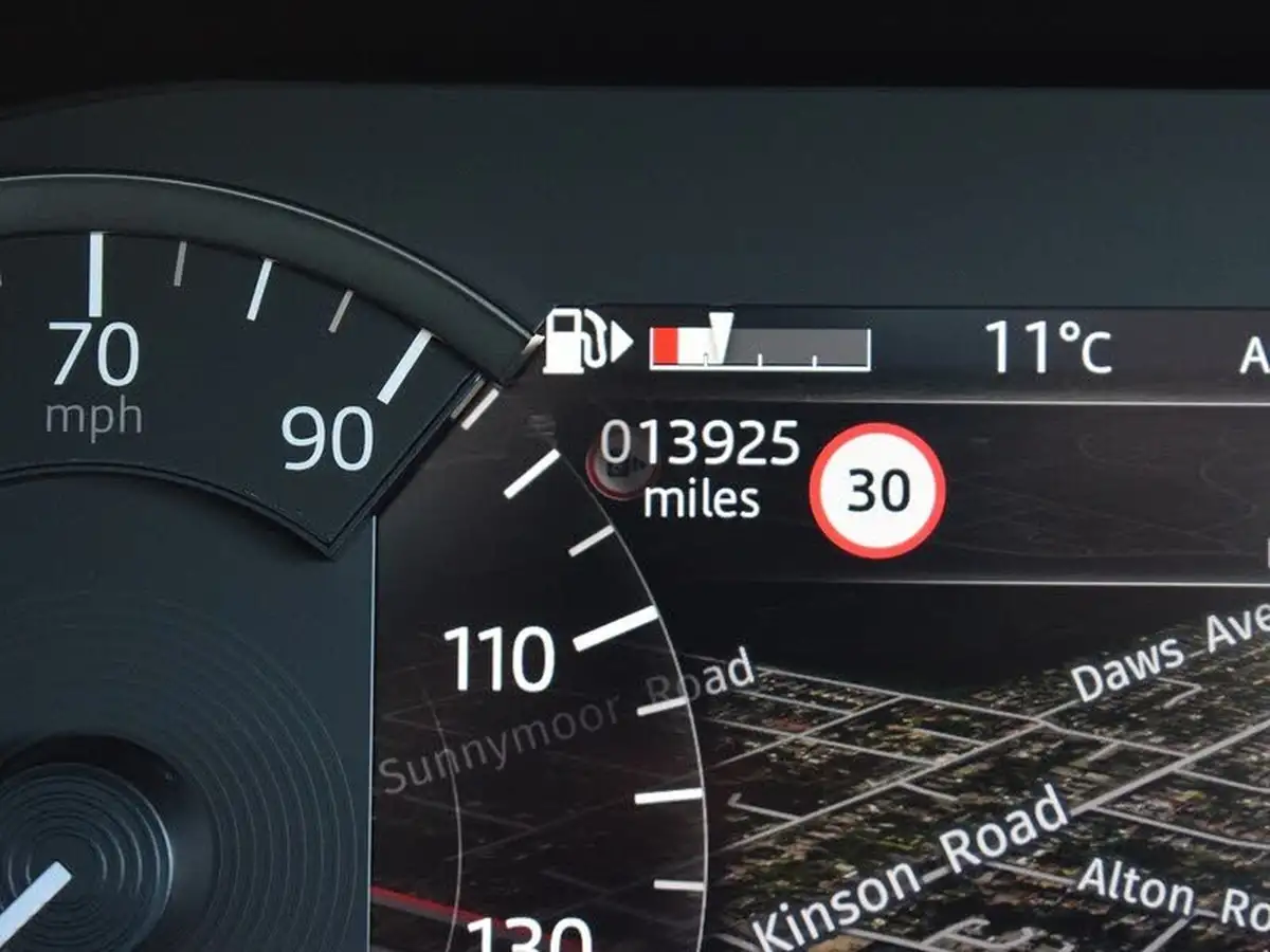 2023-land-rover-range-rover-evoque-20-d200-r-dynamic-se-big-30