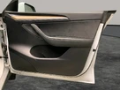 2022-tesla-model-y-e-long-range-small-40