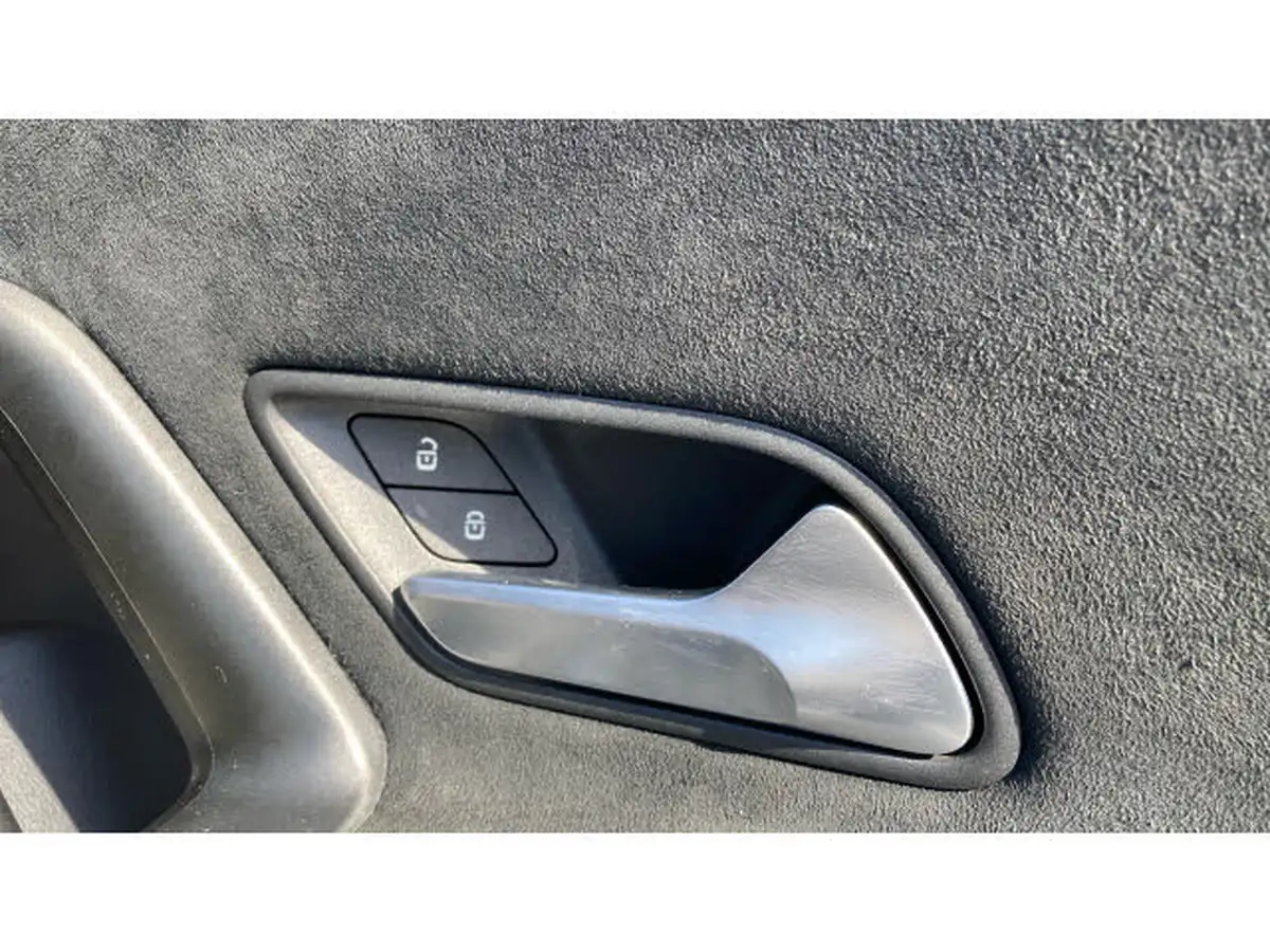 2021-mercedes-benz-a-class-20d-a220d-amg-line-hatchback-5d-big-29