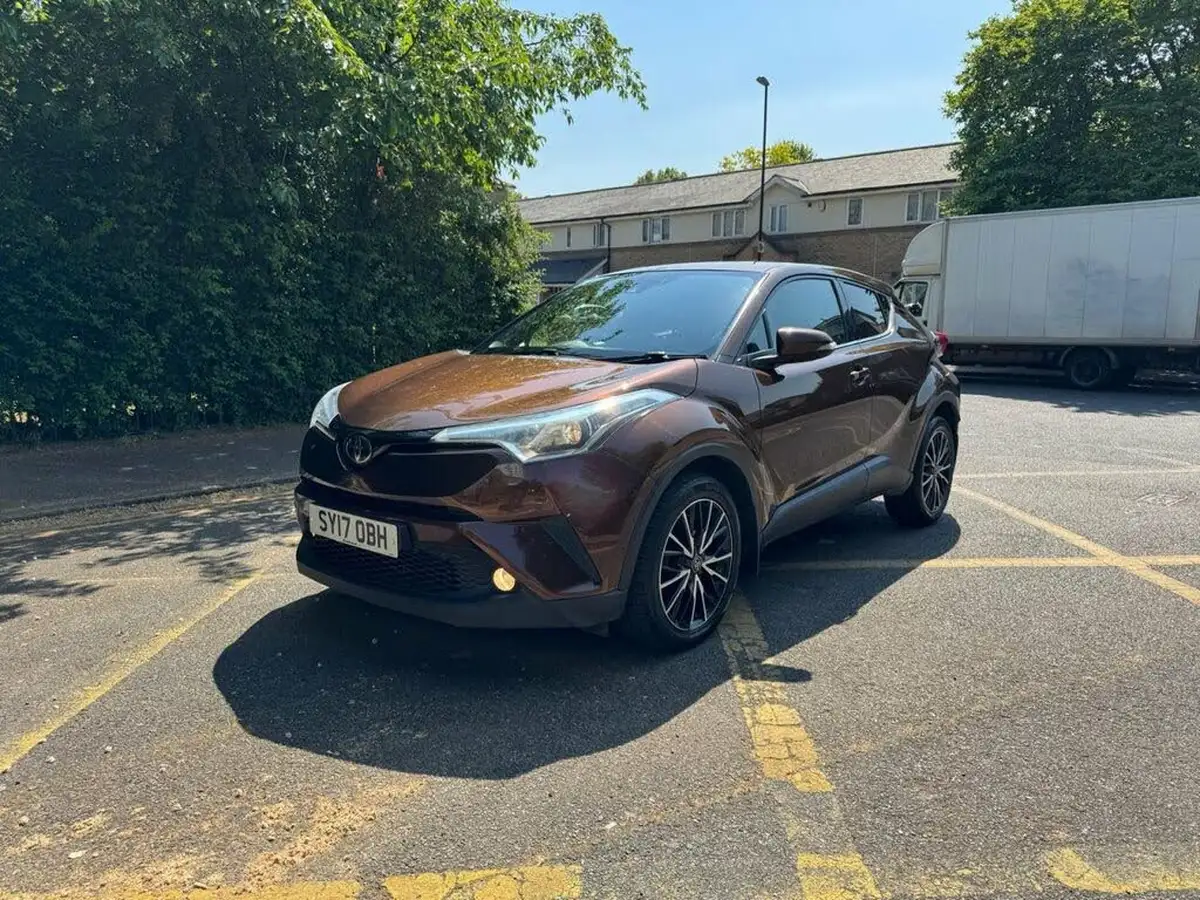 2017-toyota-c-hr-12-excel-big-4