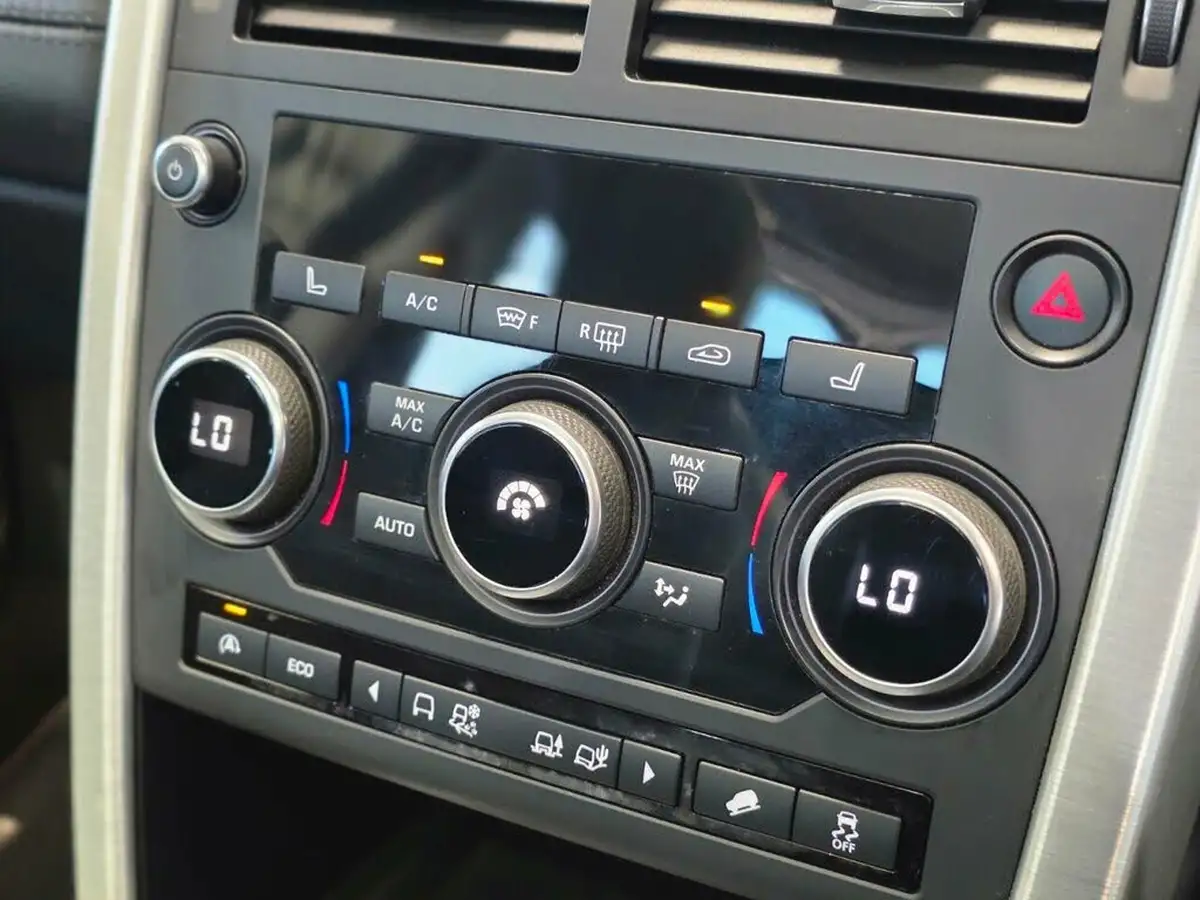 2015-land-rover-discovery-sport-22td-hse-luxury-auto-big-15