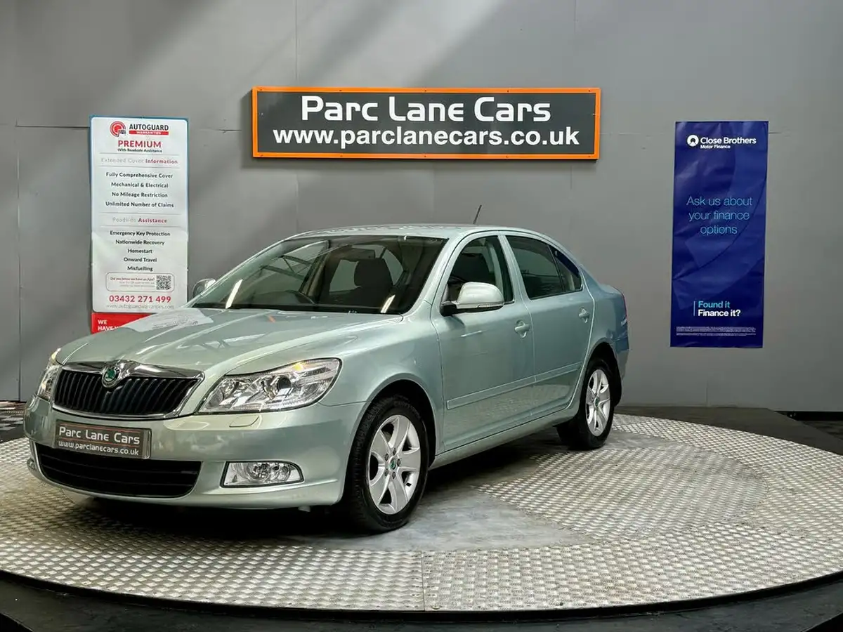 2012-skoda-octavia-14-elegance-124ps-hatchback-dsg-big-6