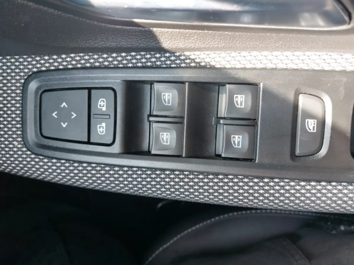 2021-cupra-formentor-15-tsi-v2-big-16