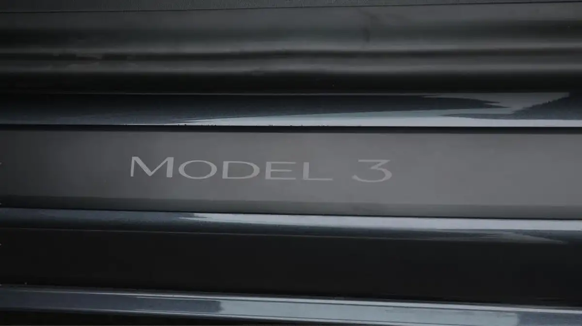 2021-tesla-model-3-e-standard-plus-big-20
