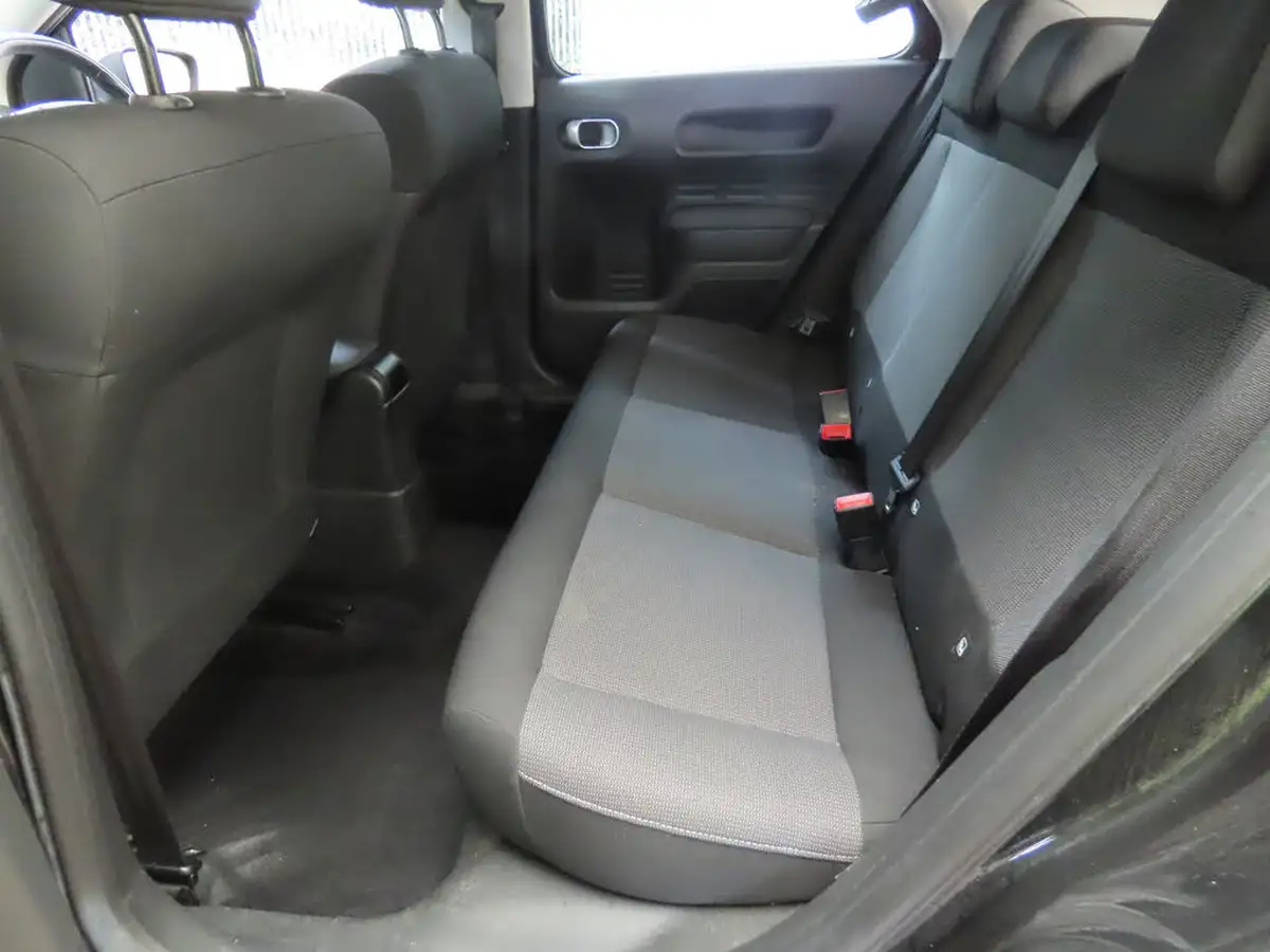 2015-citroen-c4-cactus-16bluehdi-flair-big-6