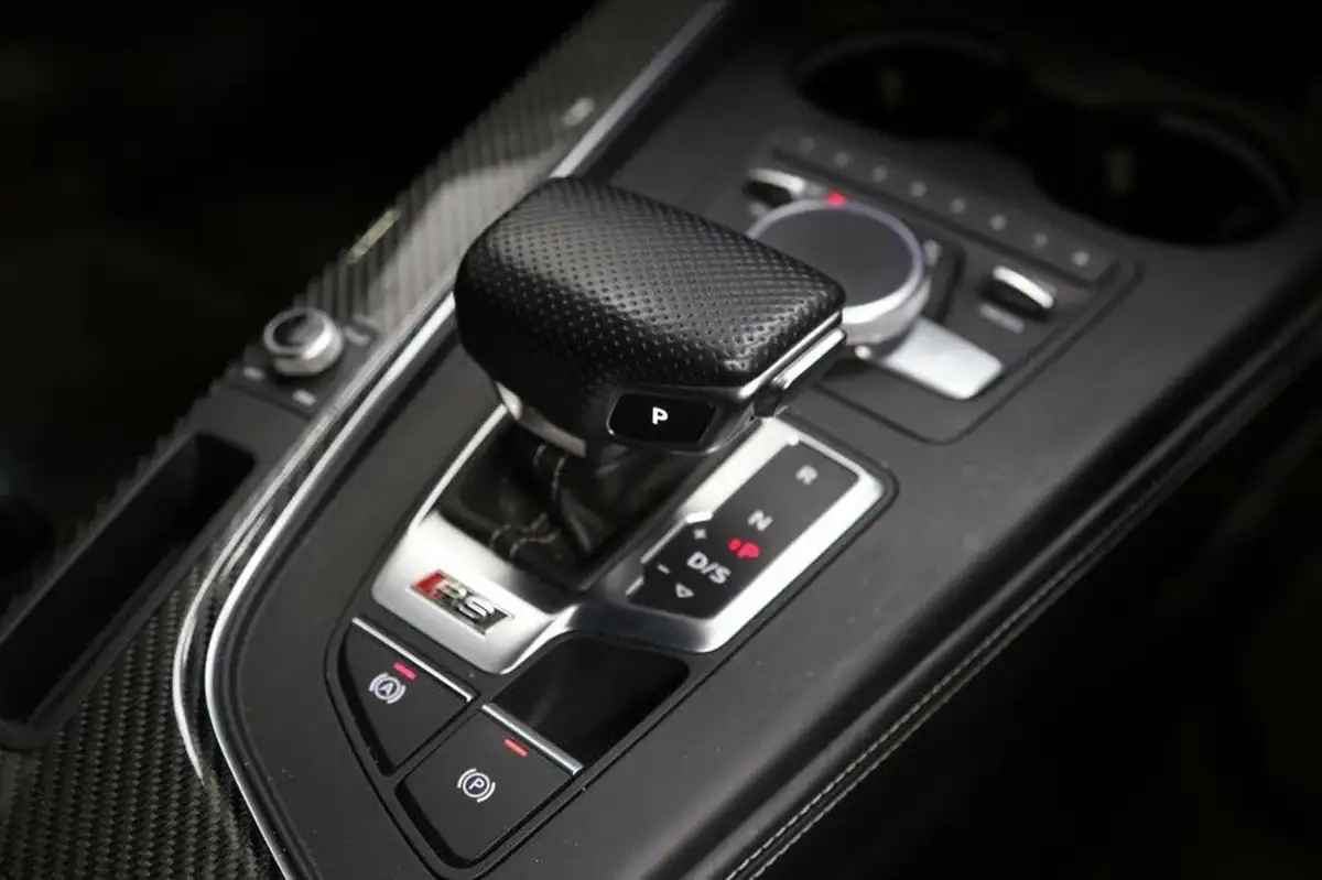 2017-audi-rs5-29-tfsi-quattro-big-28