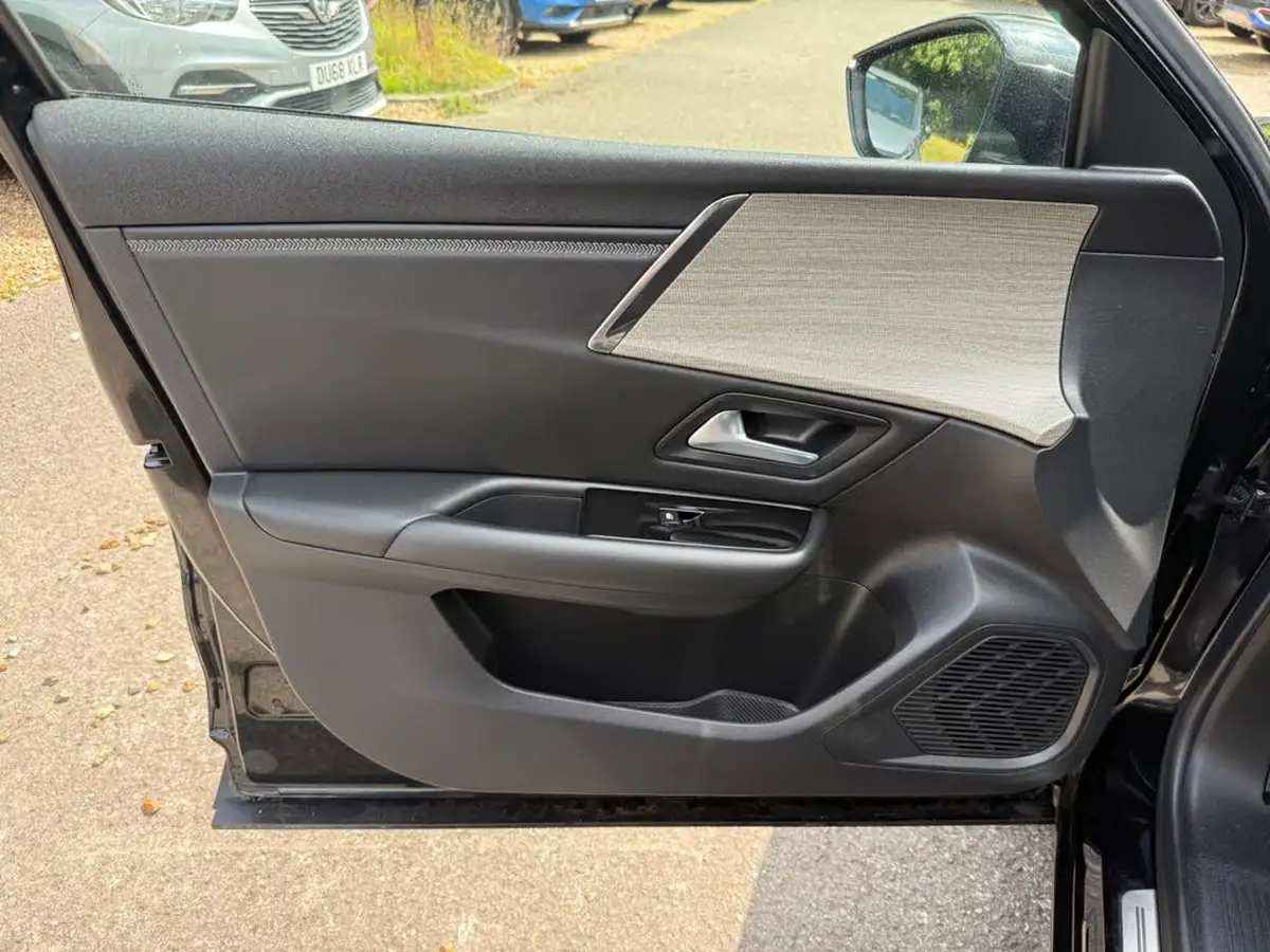 2022-citroen-c5-x-16-puretech-shine-plus-225ps-plug-in-hybrid-e-eat8-big-37