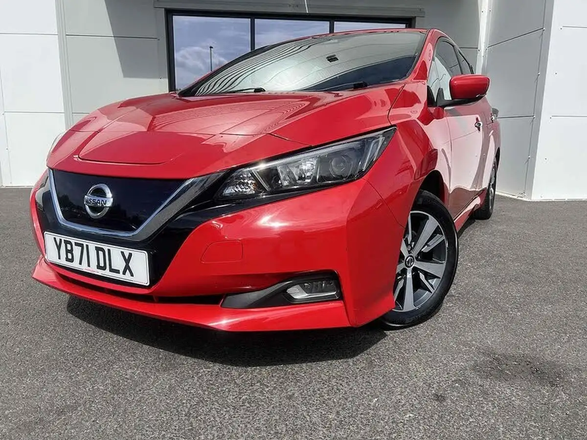 2021-nissan-leaf-e-acenta-big-12