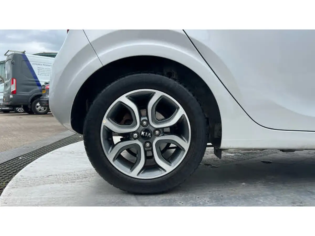 2021-kia-picanto-10-3-big-6