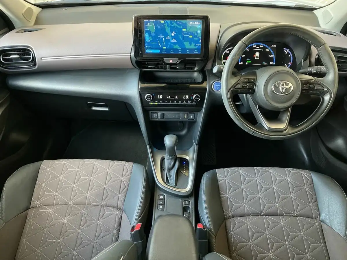 2023-toyota-yaris-cross-15-vvt-i-excel-awd-i-big-34