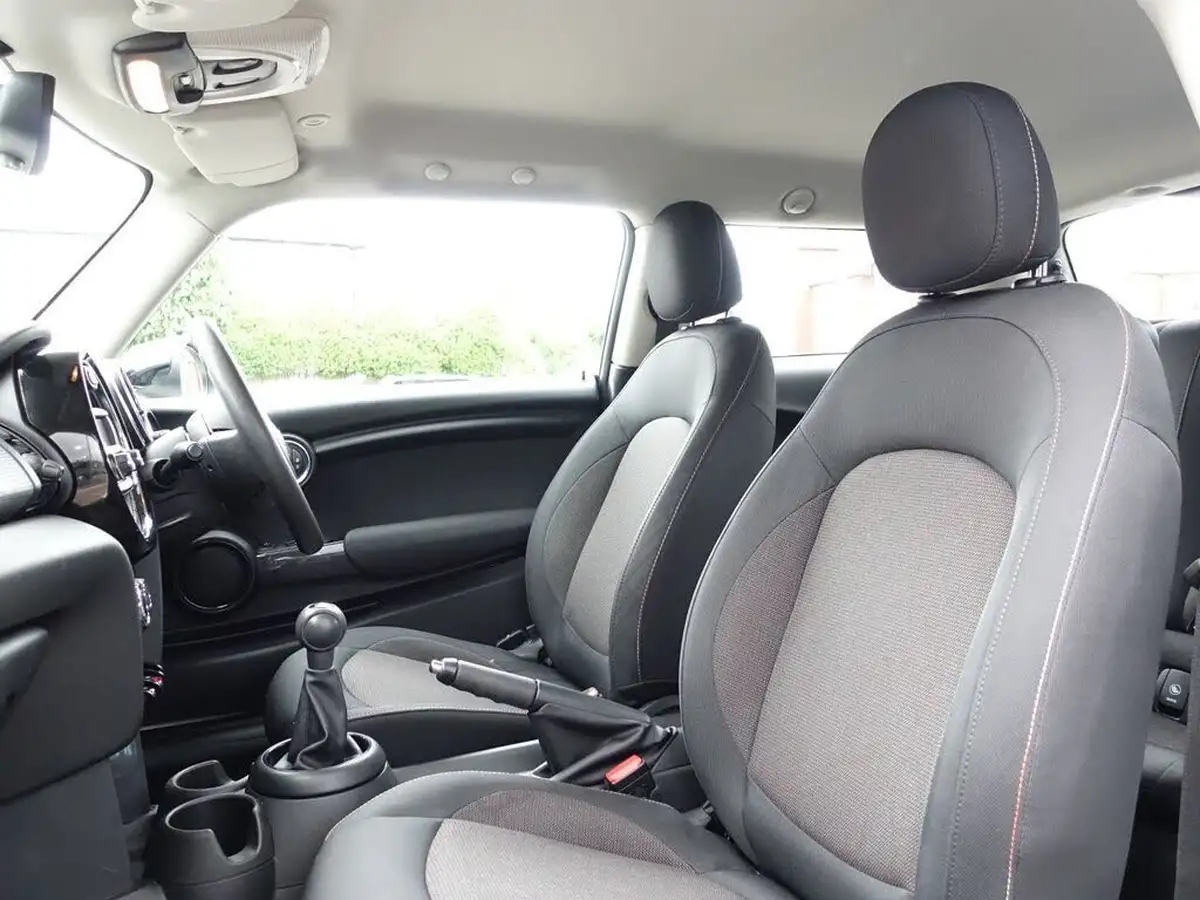 2017-mini-cooper-15-cooper-ss-hatchback-3d-big-9