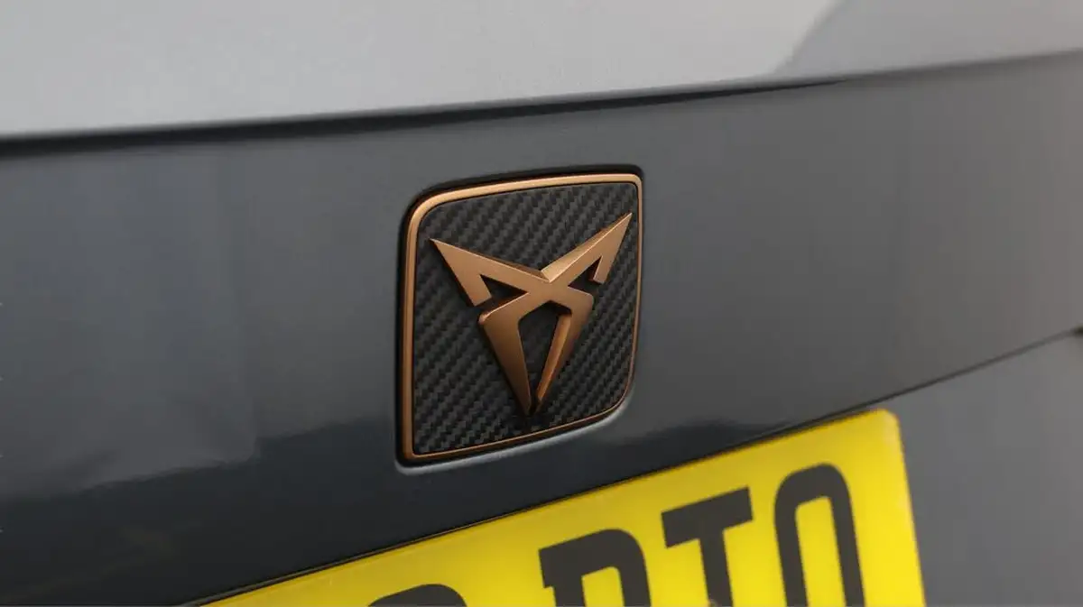 2019-seat-cupra-ateca-20-tsi-big-20