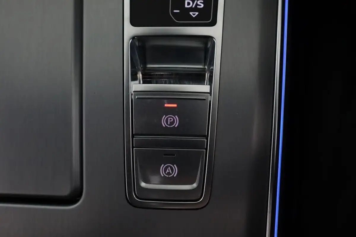2021-audi-a7-30-55-tfsi-black-edition-big-24