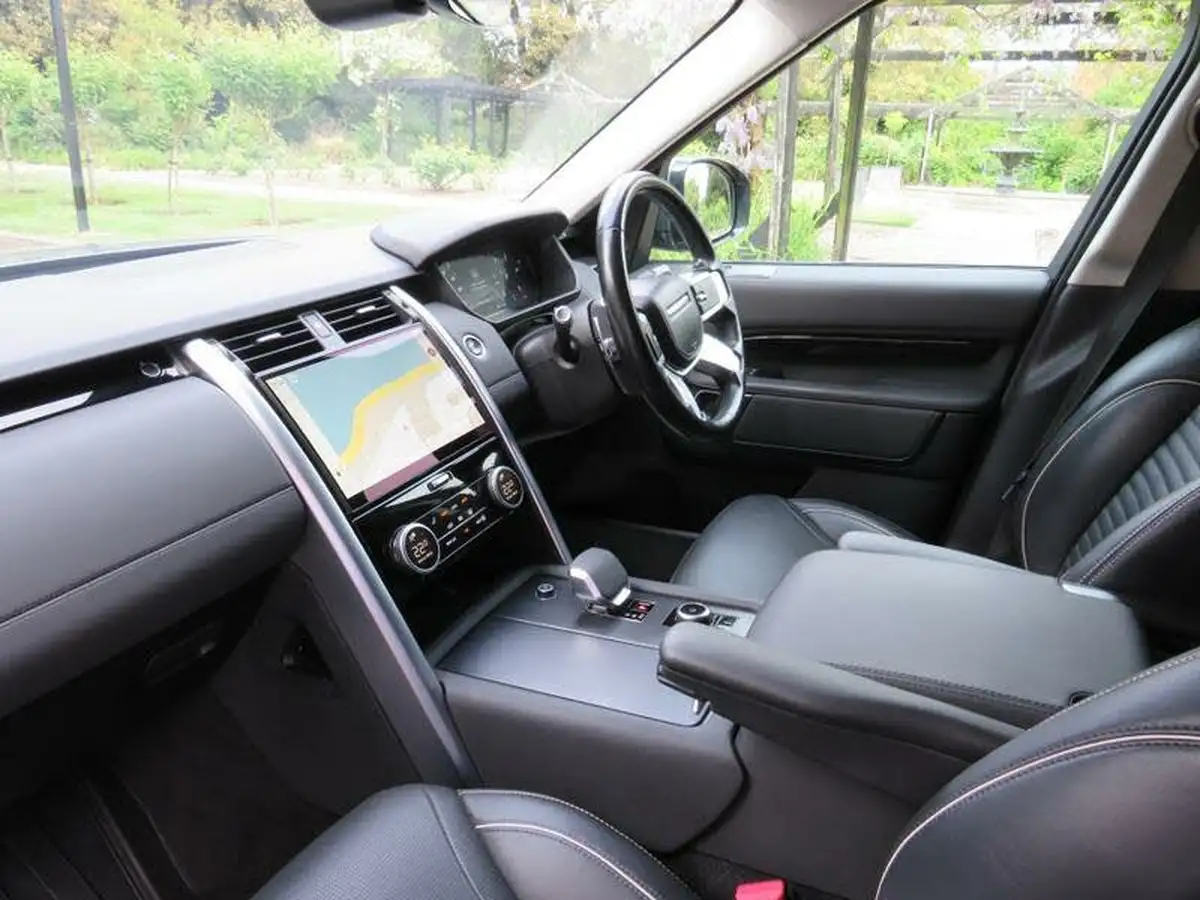 2022-land-rover-discovery-30-d300-commercial-hse-big-19