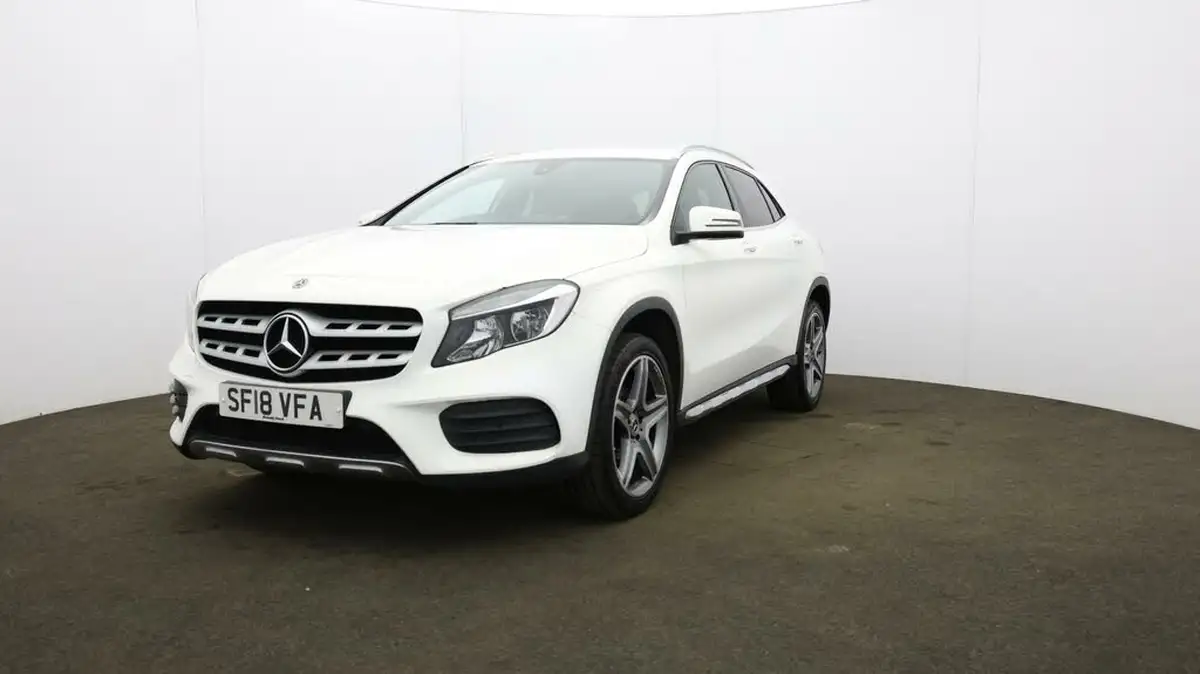 2018-mercedes-benz-gla-class-16-gla-200-amg-line-154bhp-big-40
