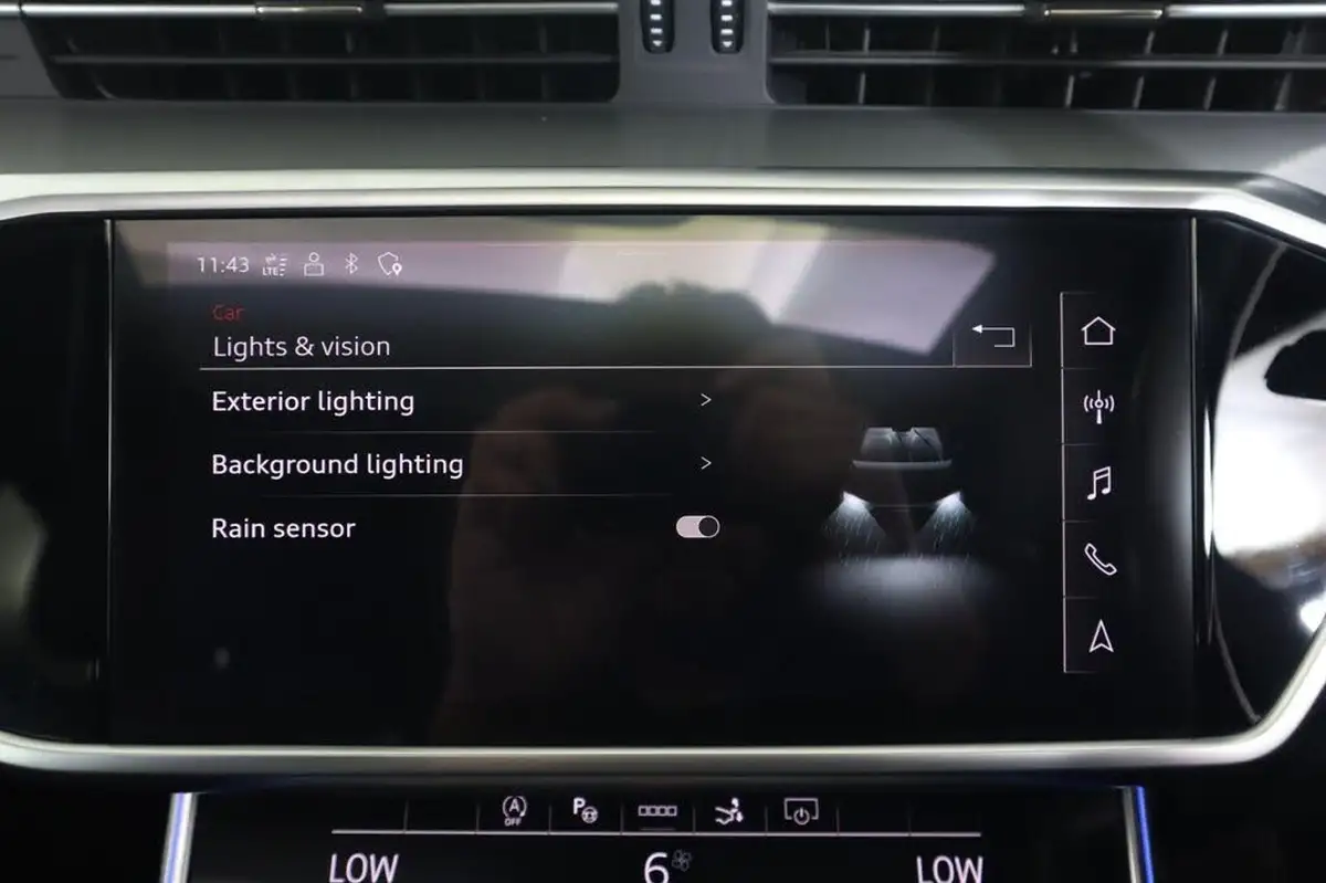 2021-audi-a7-30-55-tfsi-black-edition-big-48